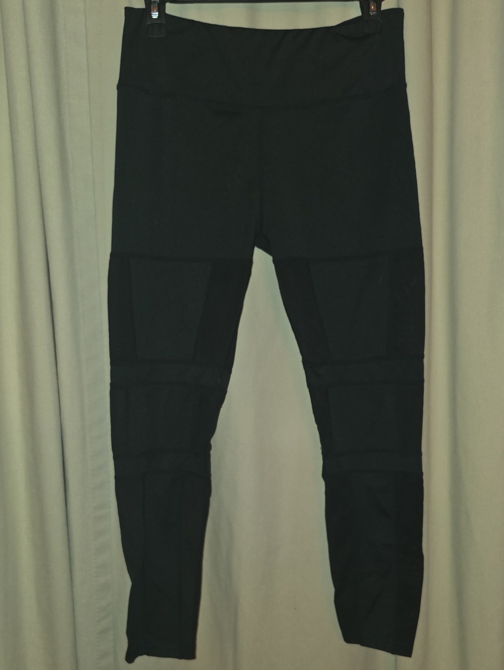 Black High-Waist Performance Leggings